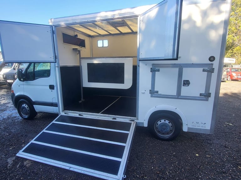 Renault Master Horsebox Horse Box 2008