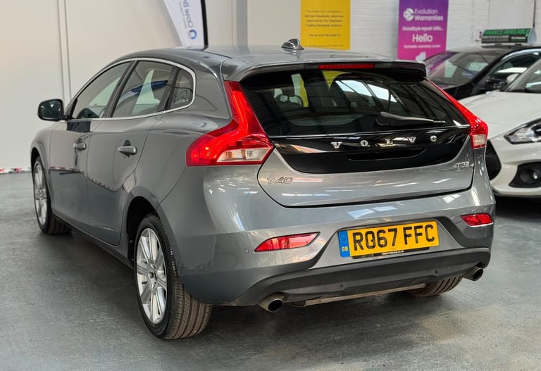 2017 Volvo V40 1.5 T3 Inscription Auto Euro 6 (s/s) 5dr HATCHBACK Petrol Automatic
