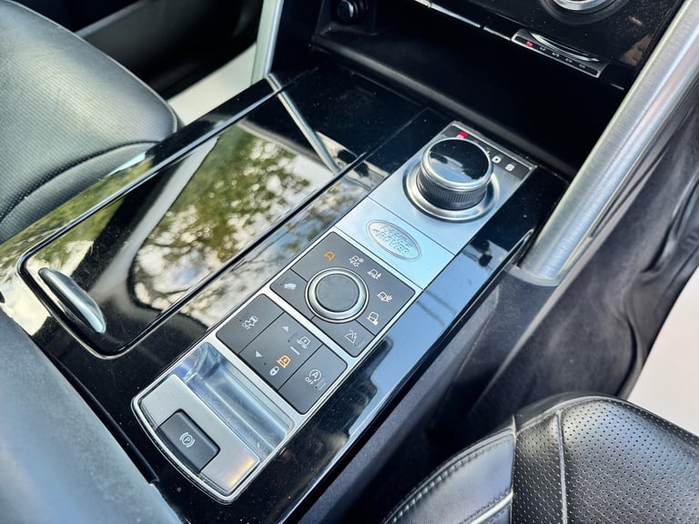 2019 Land Rover Discovery 3.0 SD6 HSE Commercial Auto PANEL VAN Diesel Automatic