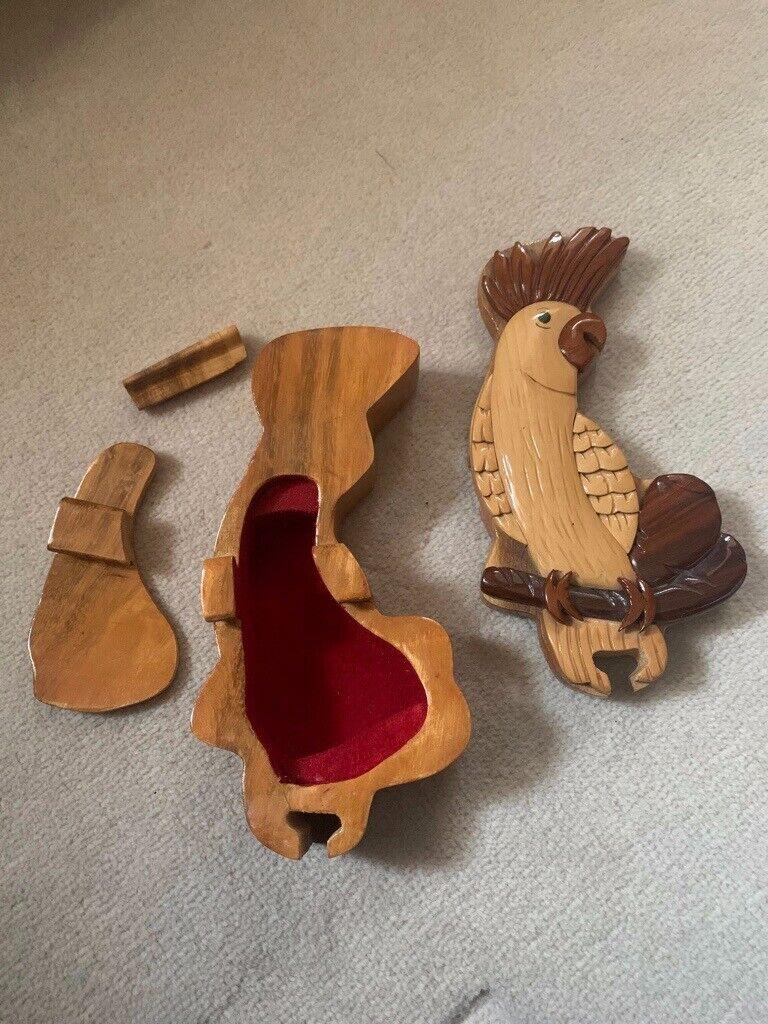 Parrot box 