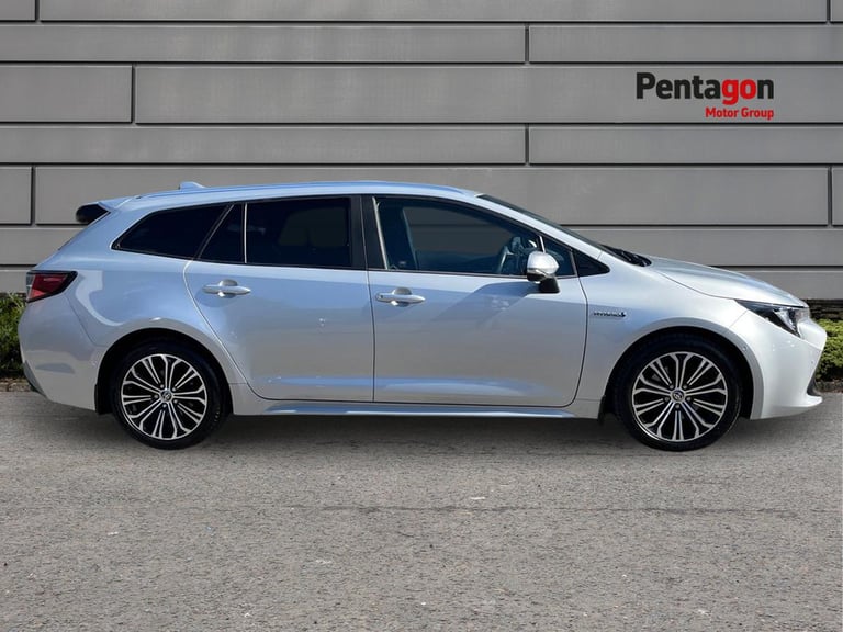 Toyota Corolla Touring Sports 2.0 Vvt H Design Touring Sports 5dr Petrol