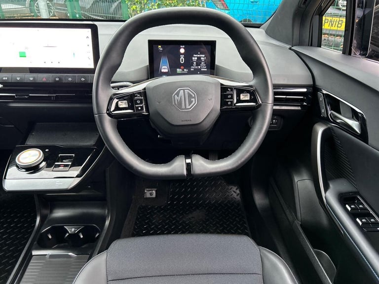 2024 MG MG4 64kWh Trophy Long Range Hatchback 5dr Electric Auto (203 ps) Hatchback ELECTRIC Autom...
