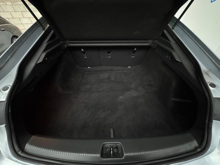 2017 Vauxhall Insignia 2.0 Turbo D SRi Vx-line Nav 5dr HATCHBACK DIESEL Manual