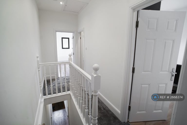 4 bedroom house in Hitchman Road, Leamington Spa, CV31 (4 bed) (#2668374)