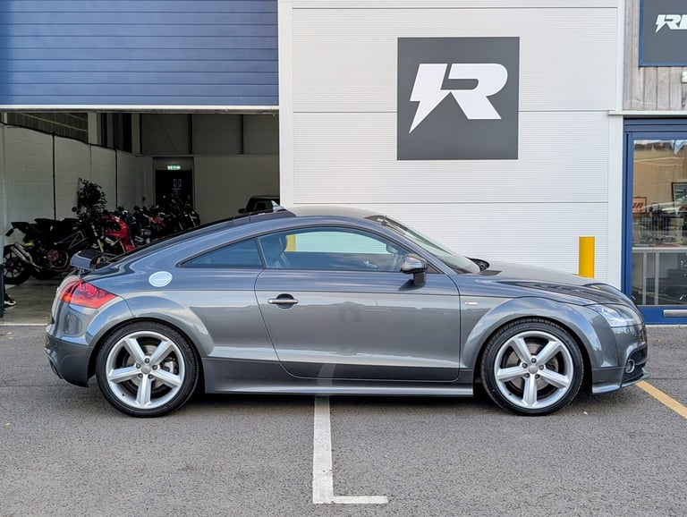 2011 AUDI TT 2.0 TFSI Quattro S-Line S-Tronic, 2 owners, daytona grey, alcantara
