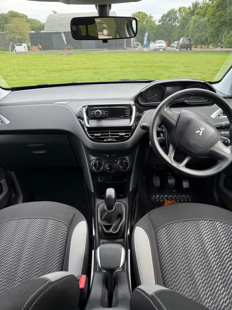 2016 Peugeot 2008 1.2 PureTech Access A/C 5dr HATCHBACK Petrol Manual