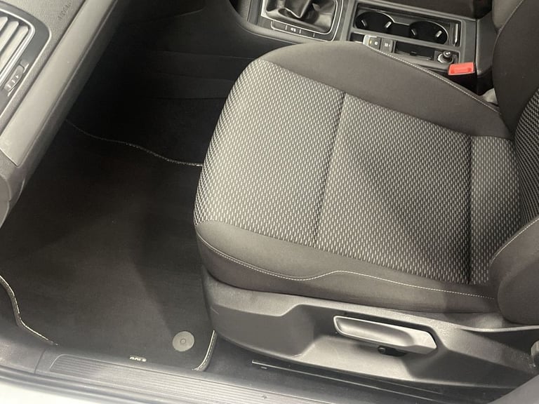 2019 19 VOLKSWAGEN GOLF 1.0 TSI S HATCHBACK 5DR PETROL MANUAL EURO 6 (S/S) (85 P