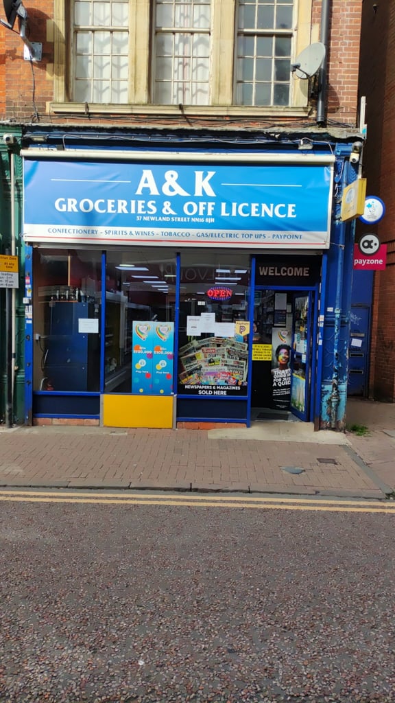 Groceries and off licence 