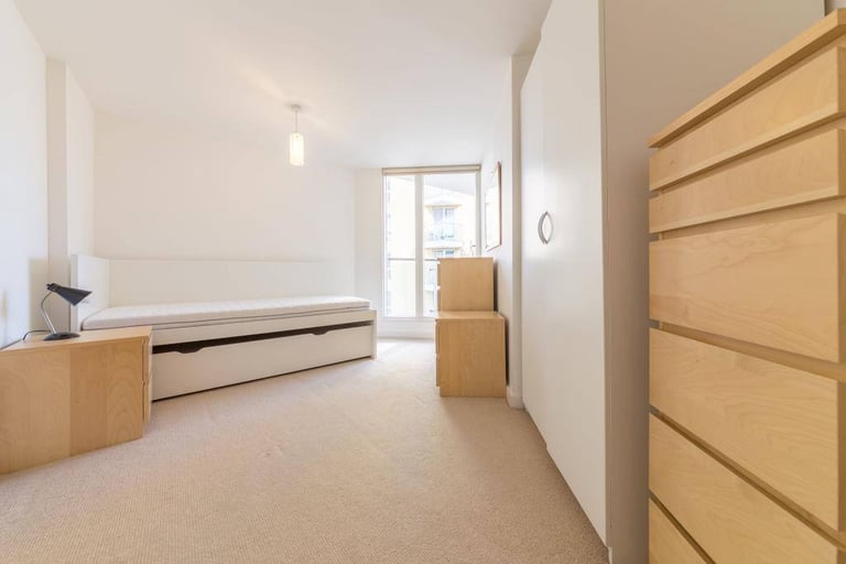 image for 💡Move-In Ready Rooms in Canary Wharf | Your East London Base👥☀️