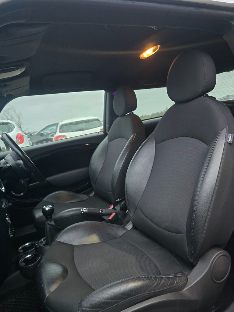 2011 MINI Hatch 1.6 Cooper 3dr HATCHBACK Petrol Manual