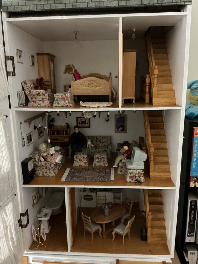Fully furnished dolls house