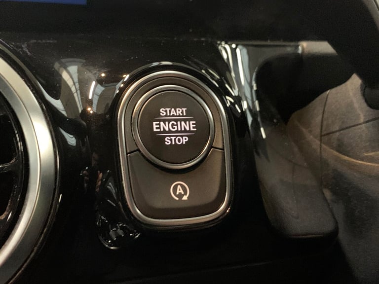 2020 Mercedes-Benz GLA GLA 200 Sport Executive 5dr Auto HATCHBACK PETROL Automatic