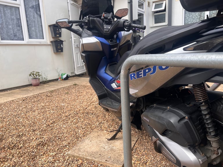 For Sale: Honda Forza 125cc - Stylish, Reliable, and Practical!