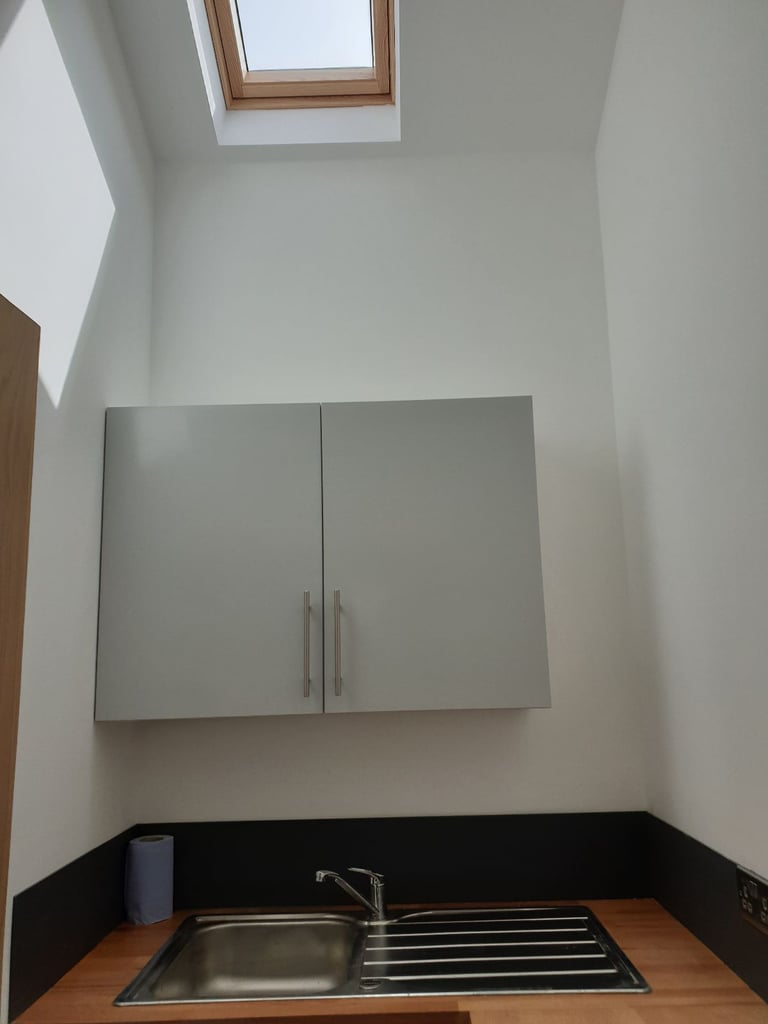 Two Studios/offices to rent  central Fareham 