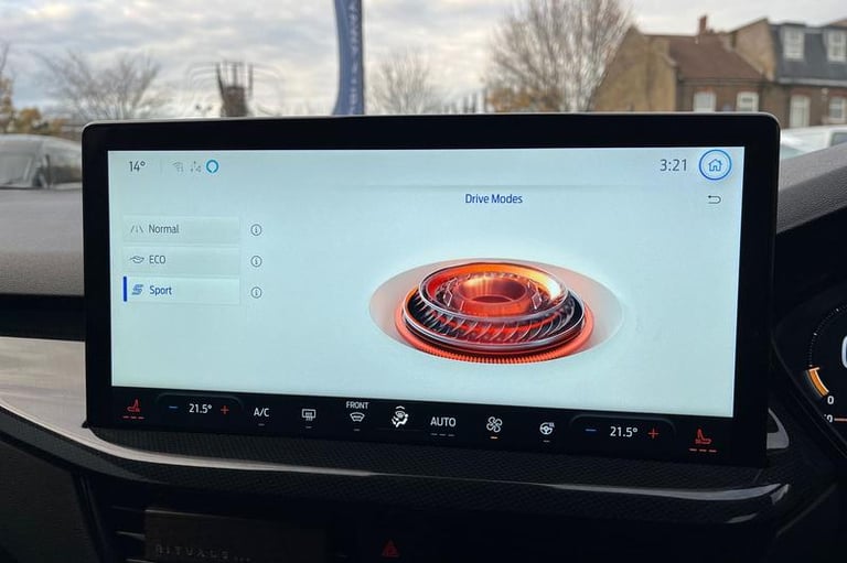 2025 Ford Focus 1.0 EcoBoost Hybrid mHEV ST-Line X 5dr HATCHBACK PETROL Manual