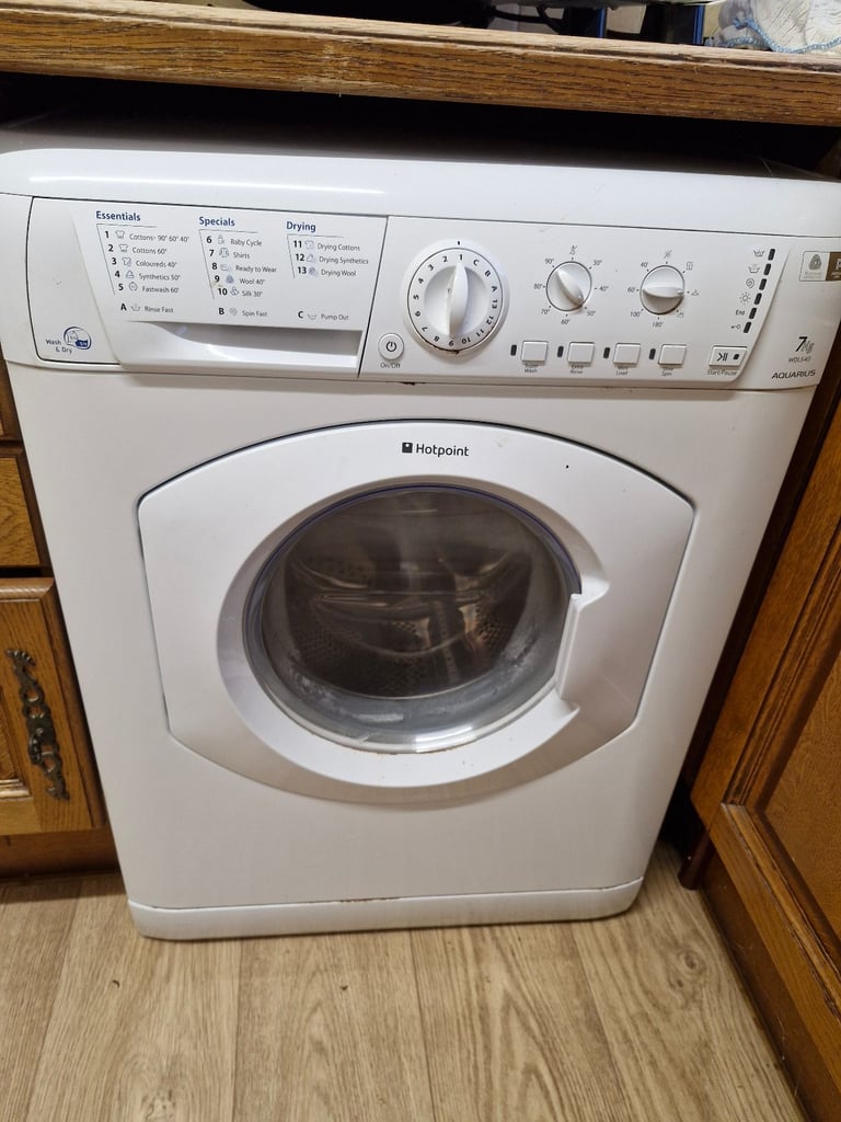Hotpoint Aquarius washer drier WDL 540