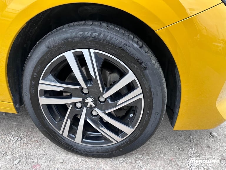 2023 Peugeot 208 1.2 PureTech Allure Premium + EAT Euro 6 (s/s) 5dr HATCHBACK Petrol Automatic