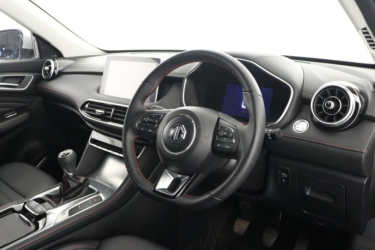 2024 MG MG HS 1.5 T-GDI Trophy 5dr Hatchback Petrol Manual