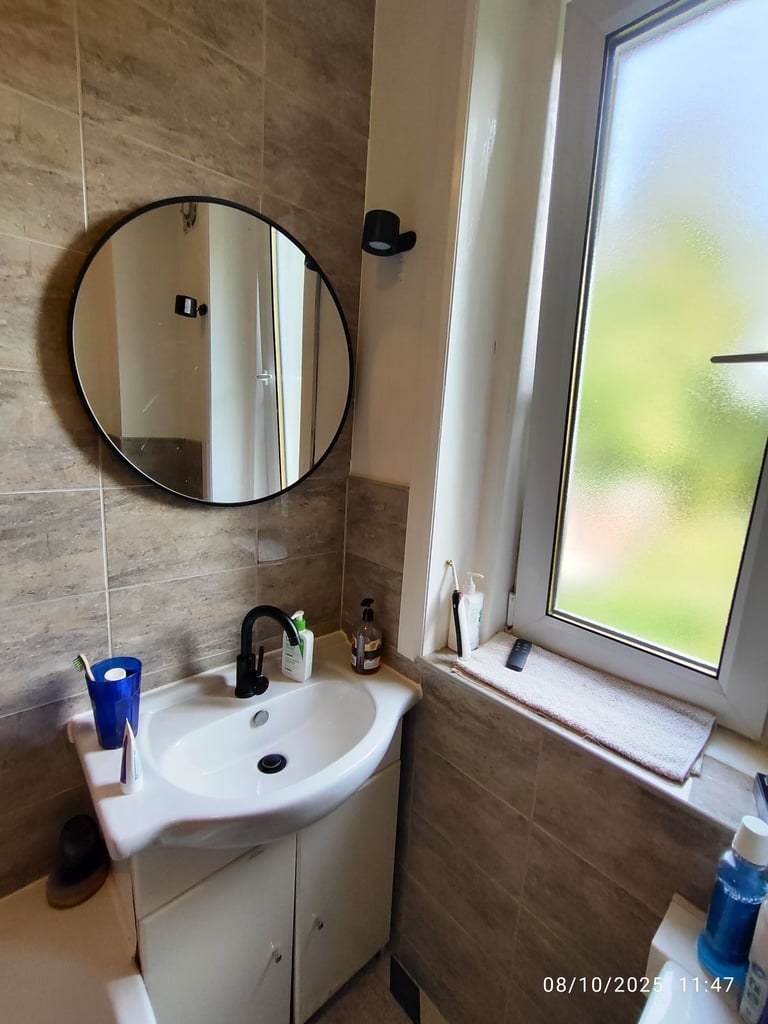 DOUBLE PRIVATE ROOM VERY CENTRAL 