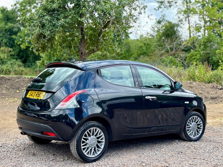 2013 Chrysler Ypsilon 1.2 SE Black Only 49,000 Miles 5 Door Manual Petrol ULEZ