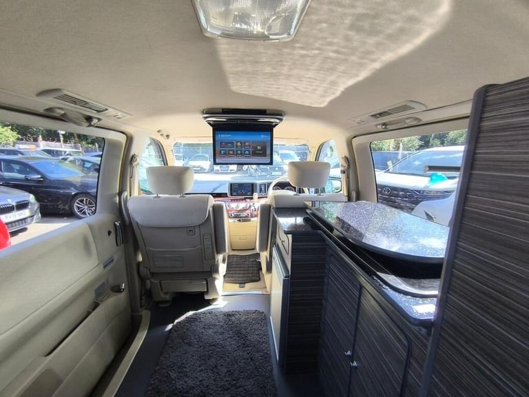 2008 Nissan Elgrand 2.5 Petrol 8 Seats Automatic Camper Van Roof LED TV ULEZ Free MPV Petrol Auto...