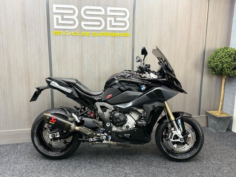 2022 72 BMW S1000XR Triple Black TE Euro 5 - Stunning Bike - FSH - Akrapovic