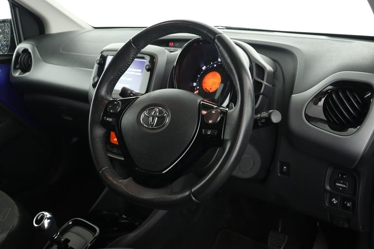 2020 Toyota AYGO 1.0 VVT-i X-Clusiv 5dr x-shift Hatchback Petrol Automatic