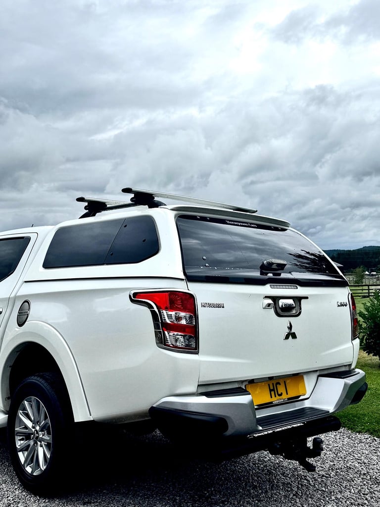 MITSUBISHI L200 2.4 DI-D DC Barbarian 2017