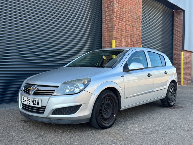 2009 Vauxhall Astra 1.6i 16V Life [115] 5dr [AC] HATCHBACK Petrol Manual - Image 11