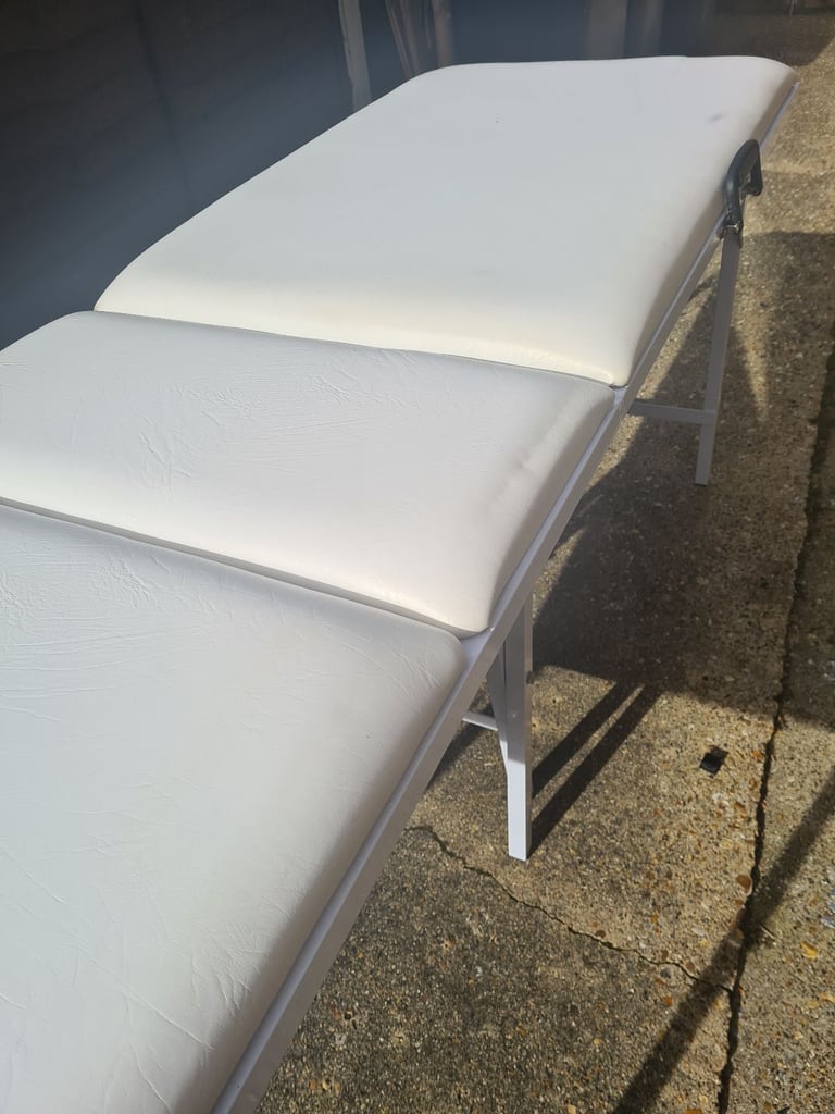 Portable massage table