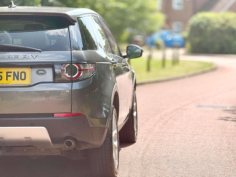 2015 Land Rover Discovery Sport 2.2 Discovery Sport HSE SD4 Auto 4WD 5dr SUV Diesel Automatic