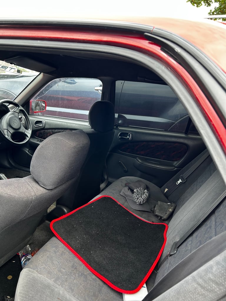 2000 corolla saloon breaking