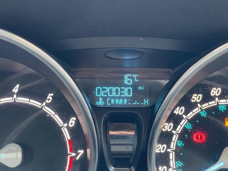 2016 Ford Fiesta 1.25 Zetec Euro 6 5dr Hatchback Petrol Manual