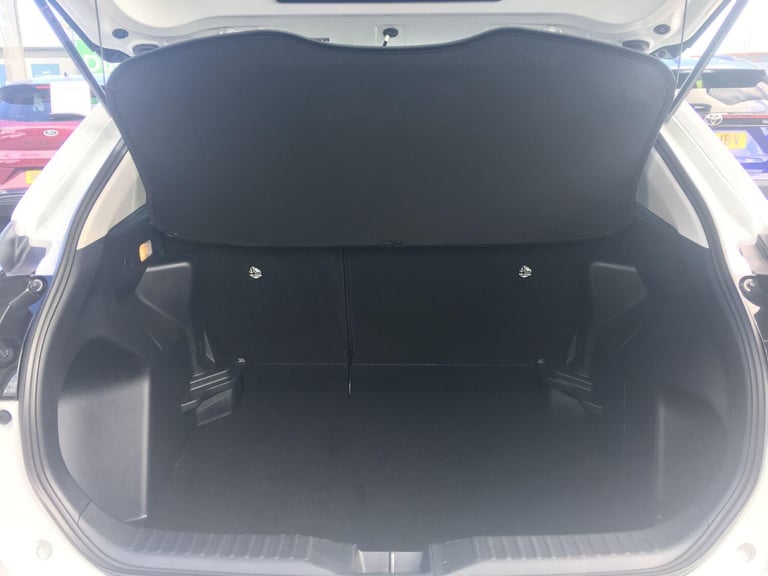 2023 Toyota Yaris Cross 1.5 VVT-h Icon SUV 5dr Petrol Hybrid E-CVT Euro 6 (s/s) (116 ps) HATCHBAC...