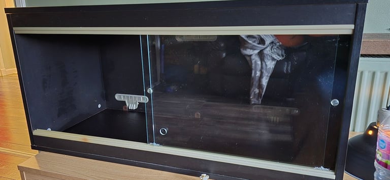 image for 3ft Black Vivarium 