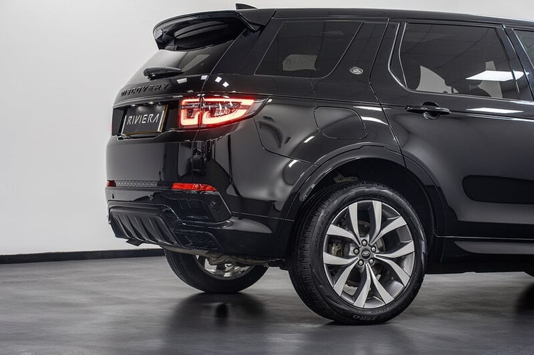 2024 Land Rover Discovery Sport P300e Dynamic HSE SUV HYBRID Automatic