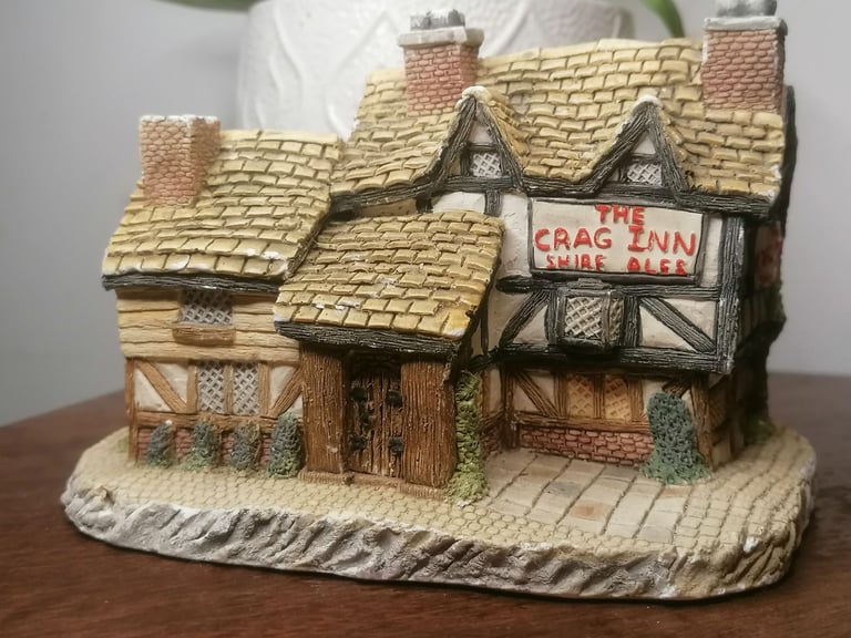 Vintage Naturalcraft memory lane cottages by Peter Tomlins Crag inn Made in England.