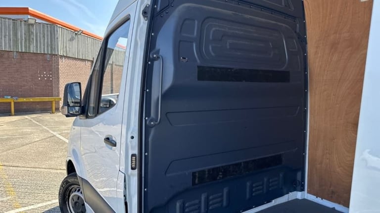 AMAZING VAN - 2018 Mercedes Benz SPRINTER 314 CDI L2 3.5t H1 VAN – MANUAL – DIESEL – NO VAT