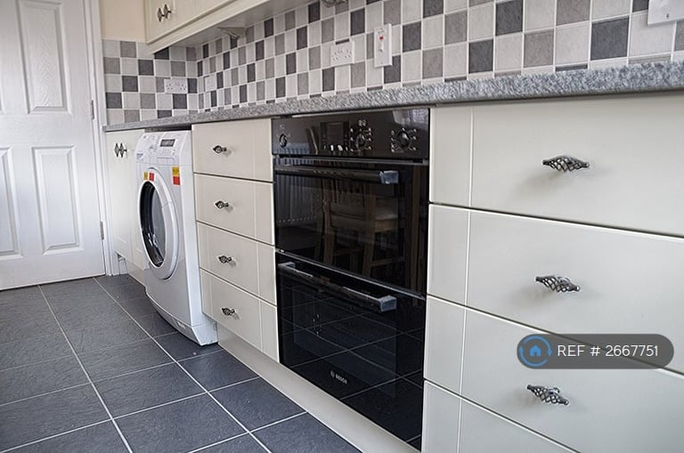 4 bedroom house in Welby Street, Manchester, M13 (4 bed) (#2667751)