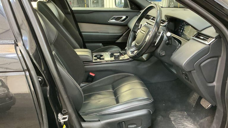 2018 Land Rover Range Rover Velar 3.0 SD6 V6 R-Dynamic SE Auto 4WD Euro 6 (s/s) 5dr ESTATE Diesel...