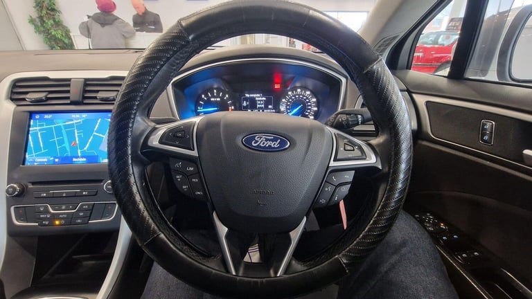 2016 Ford Mondeo 2.0 TDCi Zetec Euro 6 (s/s) 5dr HATCHBACK Diesel Manual