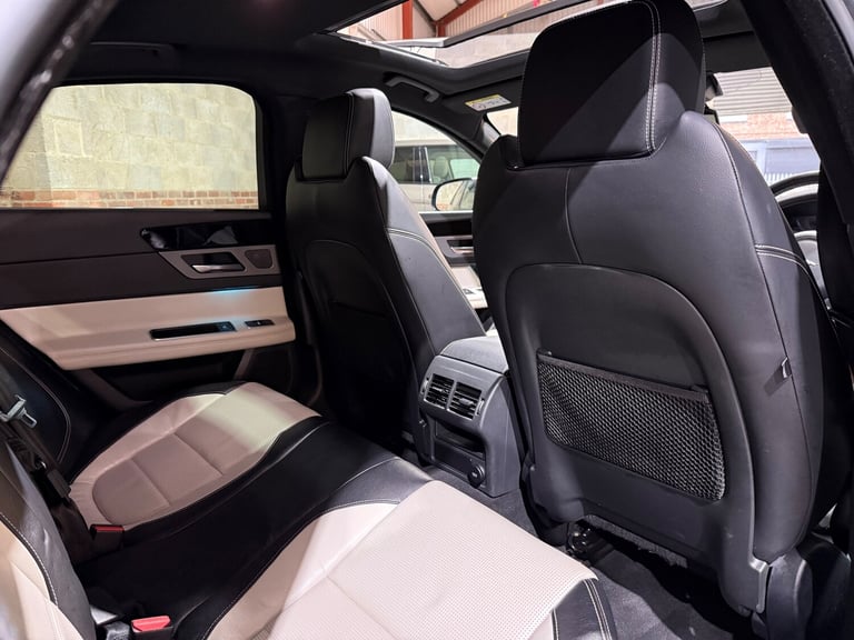 2017 Jaguar XF 2.0d R-Sport Saloon 4dr Diesel Auto AWD Euro 6 (s/s) (240 ps)