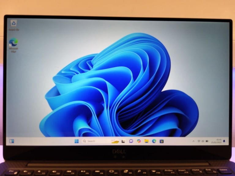 **DELL XPS 13 9380 - INTEL I7 8565U - 1TB SSD 16GB RAM - WINDOWS 11 - NEW BATTERY**