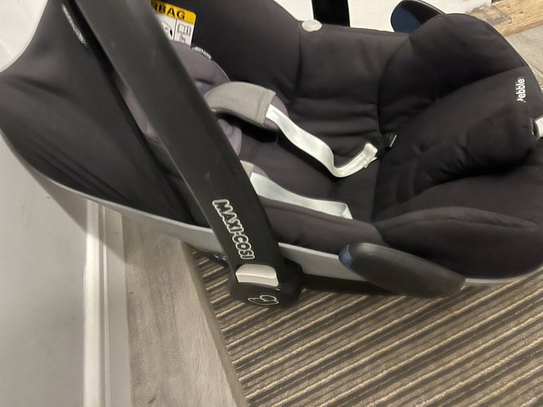 Maxi cosi car seat 