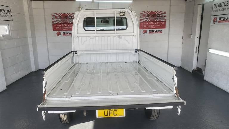 Mazda suzuki mini pick up 650cc 4wd fresh japanese import only 6k miles 2012