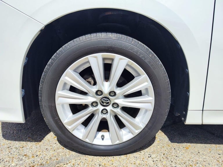 2023 Toyota Vellfire 3.5 V6 ENGINE PETROL Automatic