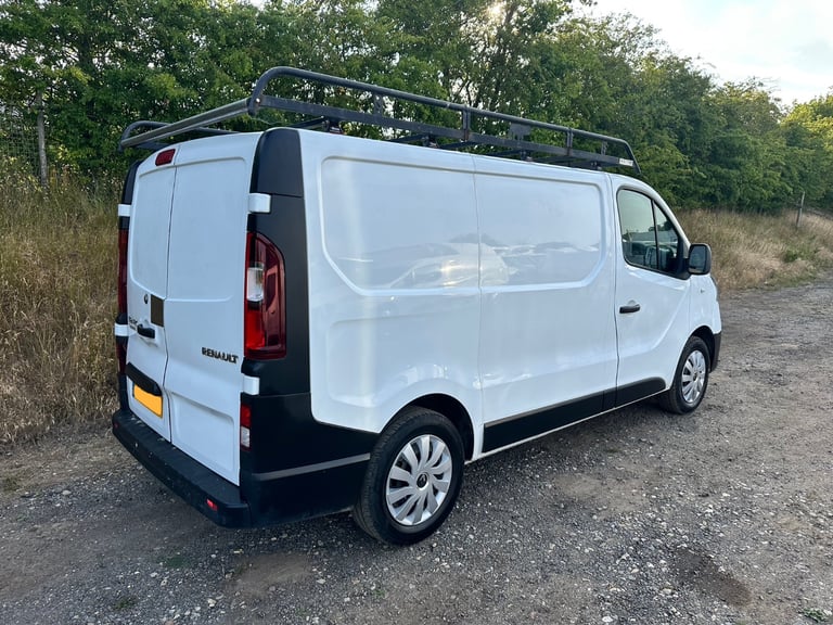 *EURO 6* RENAULT TRAFIC 1.6 DCI DIESEL 2017 17-REG FULL SERVICE HISTORY DRIVES EXCELLENT