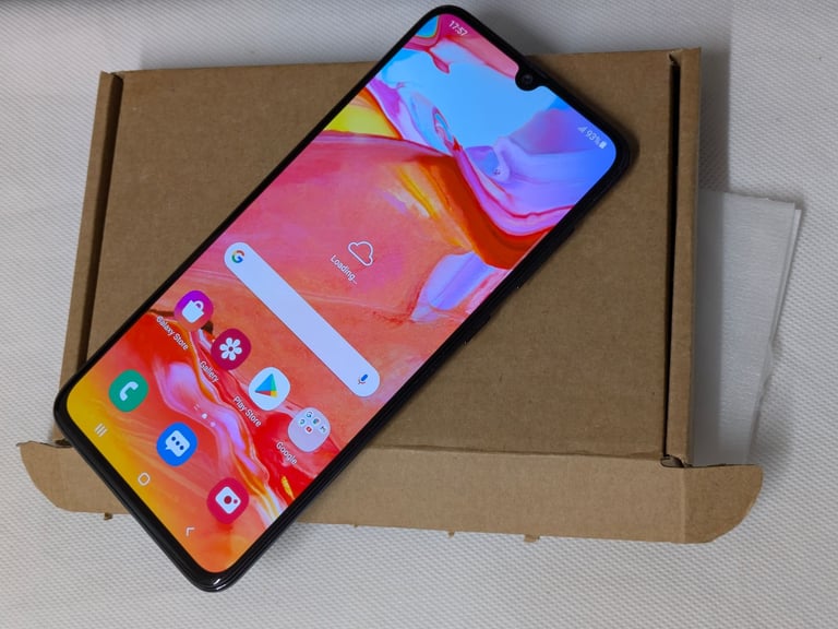 image for Samsung a70 unlocked 6.7 inches, 128gb 6gb ram £89 each cheap phone for work, business, personal 