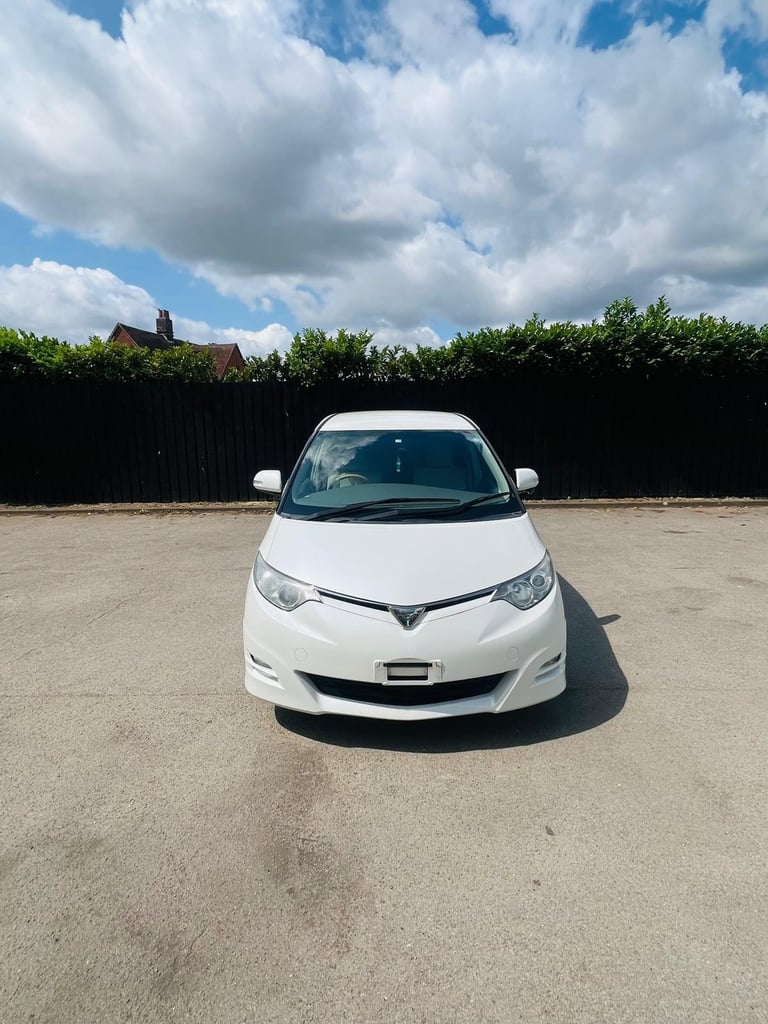 Toyota estima 2008 2.4 petrol automatic Ulez free 7 seats Screens with Bluetooth