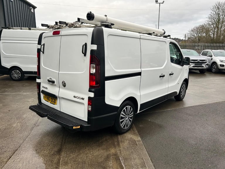 VAUXHALL VIVARO 1.6 CDTi 2900 L1H1 SWB LOW ROOF RACKING White Manual Diesel 2016